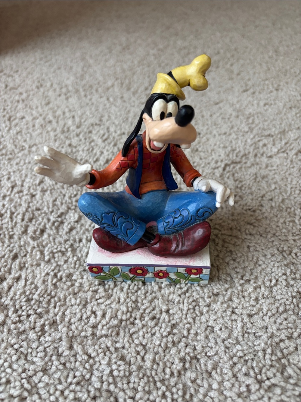 Disney Jim Shore Goofy Gawrsh figurine